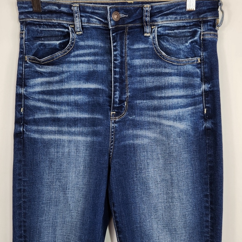 American Eagle Highest Rise Jegging Distressed Frayed Hem Super Stretch - 10R - Picture 3 of 9